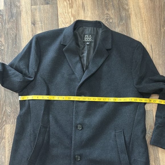 Jos. A. Bank Men's Top Coat 3 Button Size R48 Really Dark Gray front pockets - Picture 6 of 16